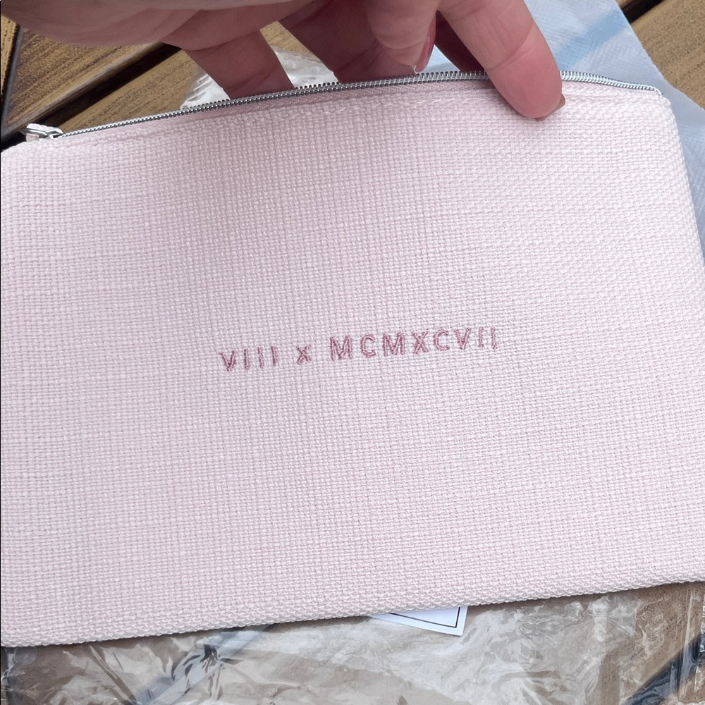 Kylie Cosmetics Pink Makeup Pouch - Picture 6 of 9
